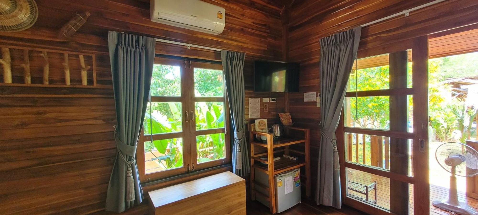 Acomodação com café da manhã  Samui Blue Bird