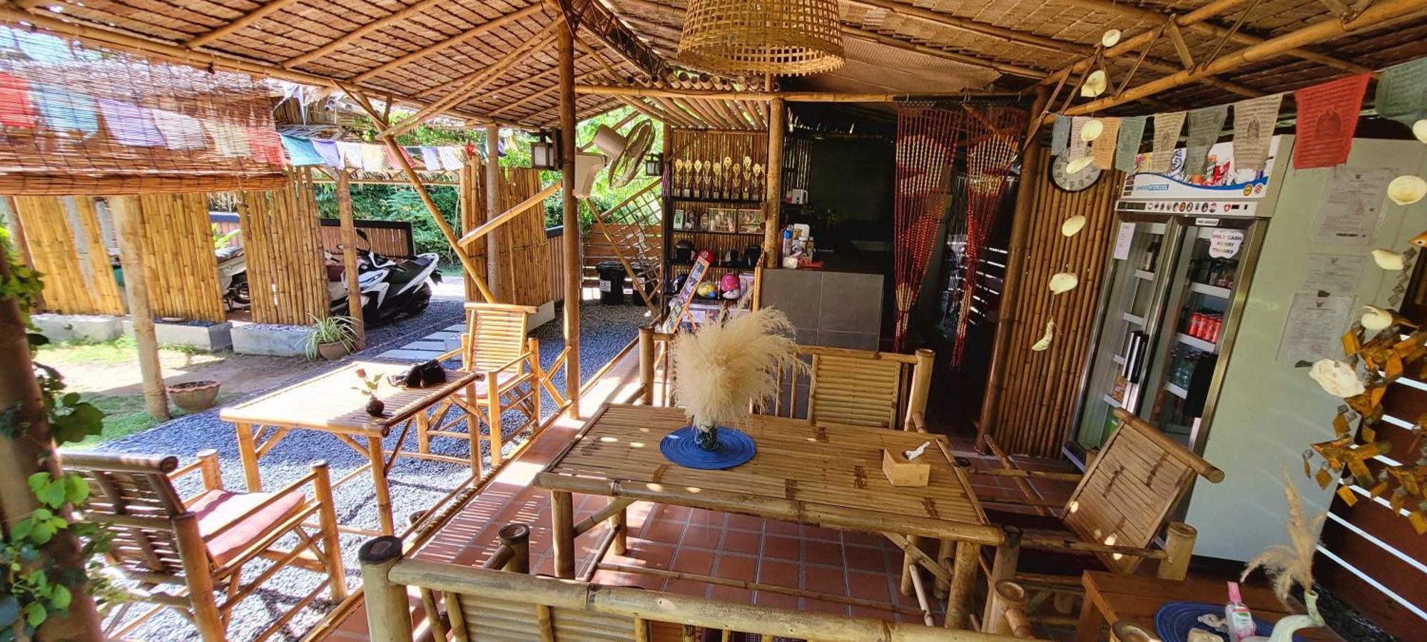 Acomodação com café da manhã  Samui Blue Bird